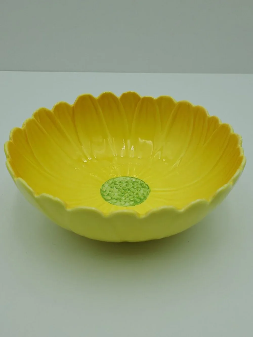 Pier 1 Sunflower Bowls Pier 1 Yellow Flower Shaped Soup Cereal Bowls